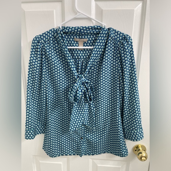 EUC Banana Republic Button Down Patterned Blouse Sz S - Picture 1 of 4